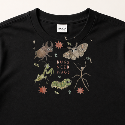 Cute T-Shirt With Insect Friends Bugs Need Hugs Funny T-Shirt